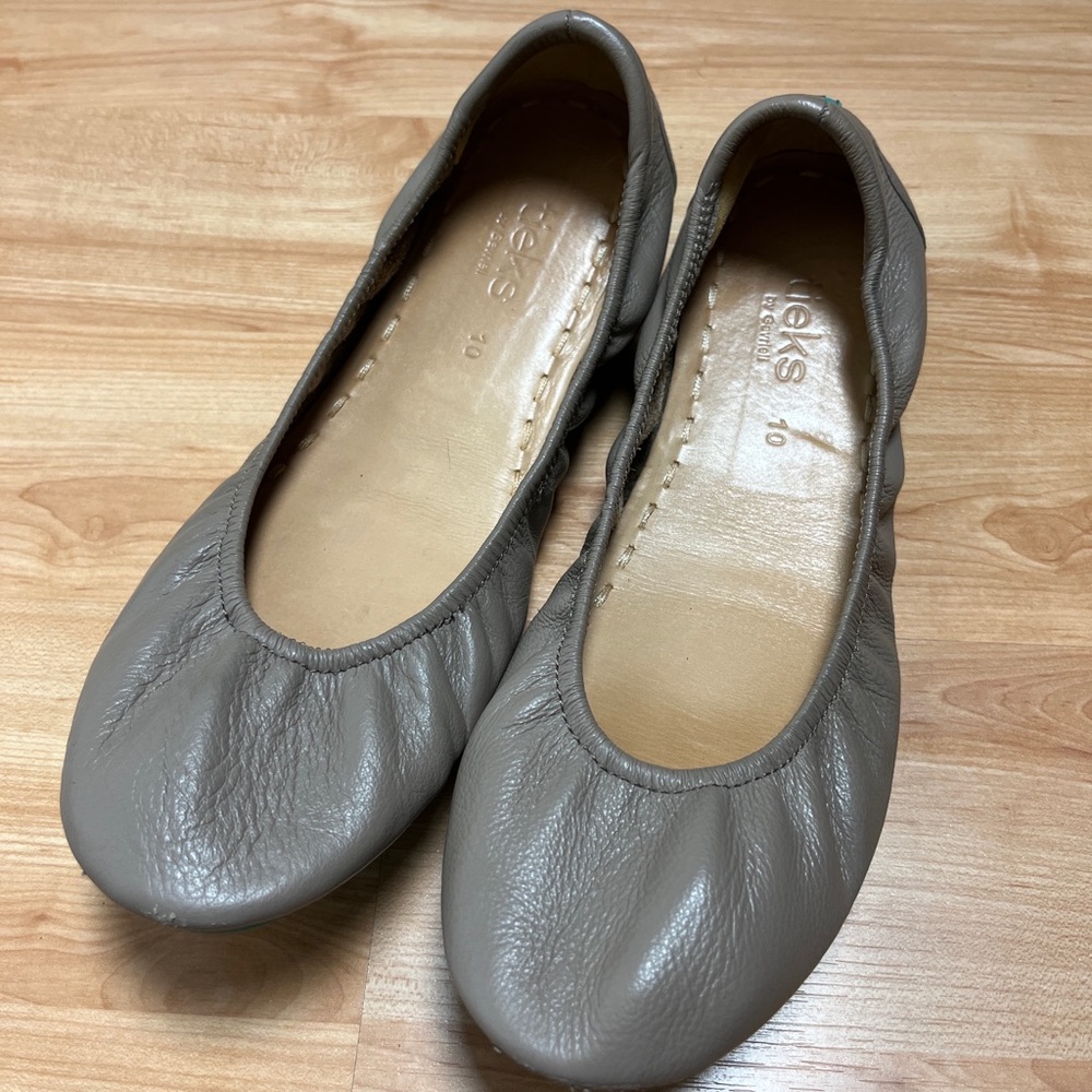 Tieks Beige Ballet Flats Size 10